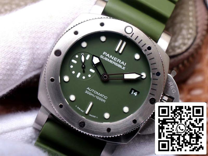 Panerai Submersible PAM01055 1:1 Best Edition VS Factory Green Dial Swiss P9000