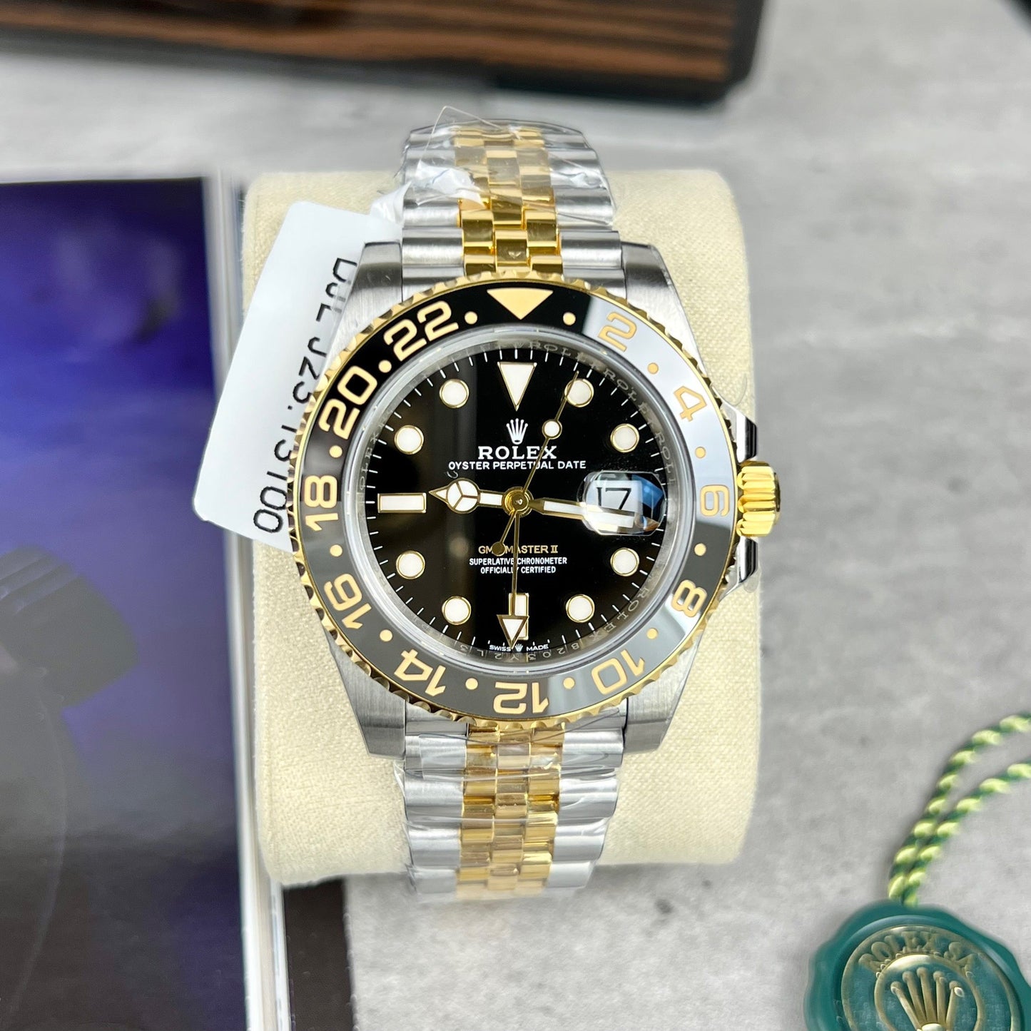 Rolex GMT-Master II 126713GRNR-0001 enveloppé d'or de Clean Factory