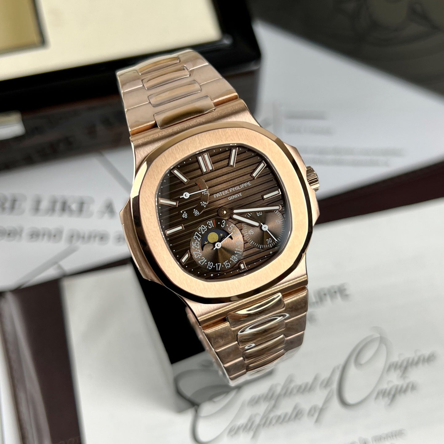 Patek Philippe Nautilus 5712/1R-001 plaqué or rose 18 carats