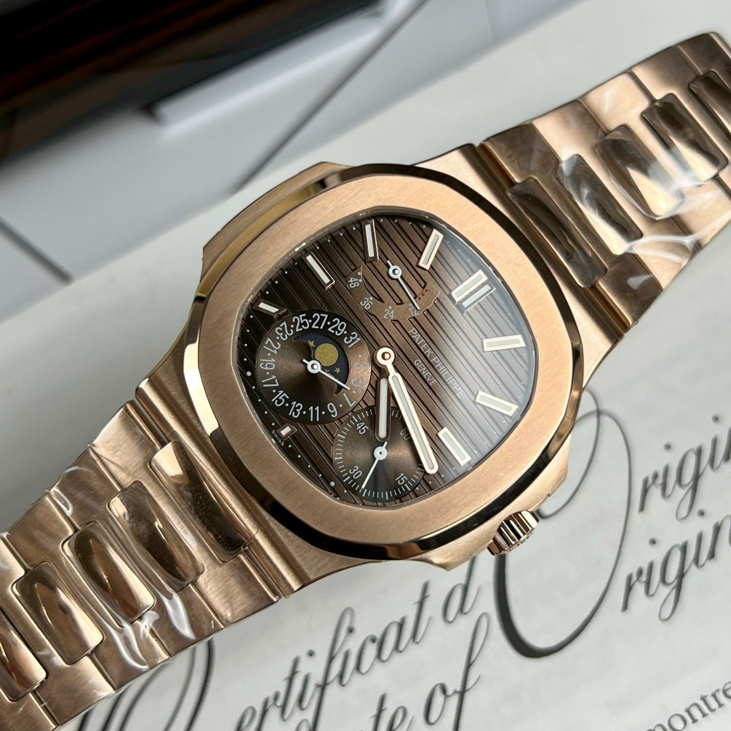 Patek Philippe Nautilus 5712/1R-001 plaqué or rose 18 carats