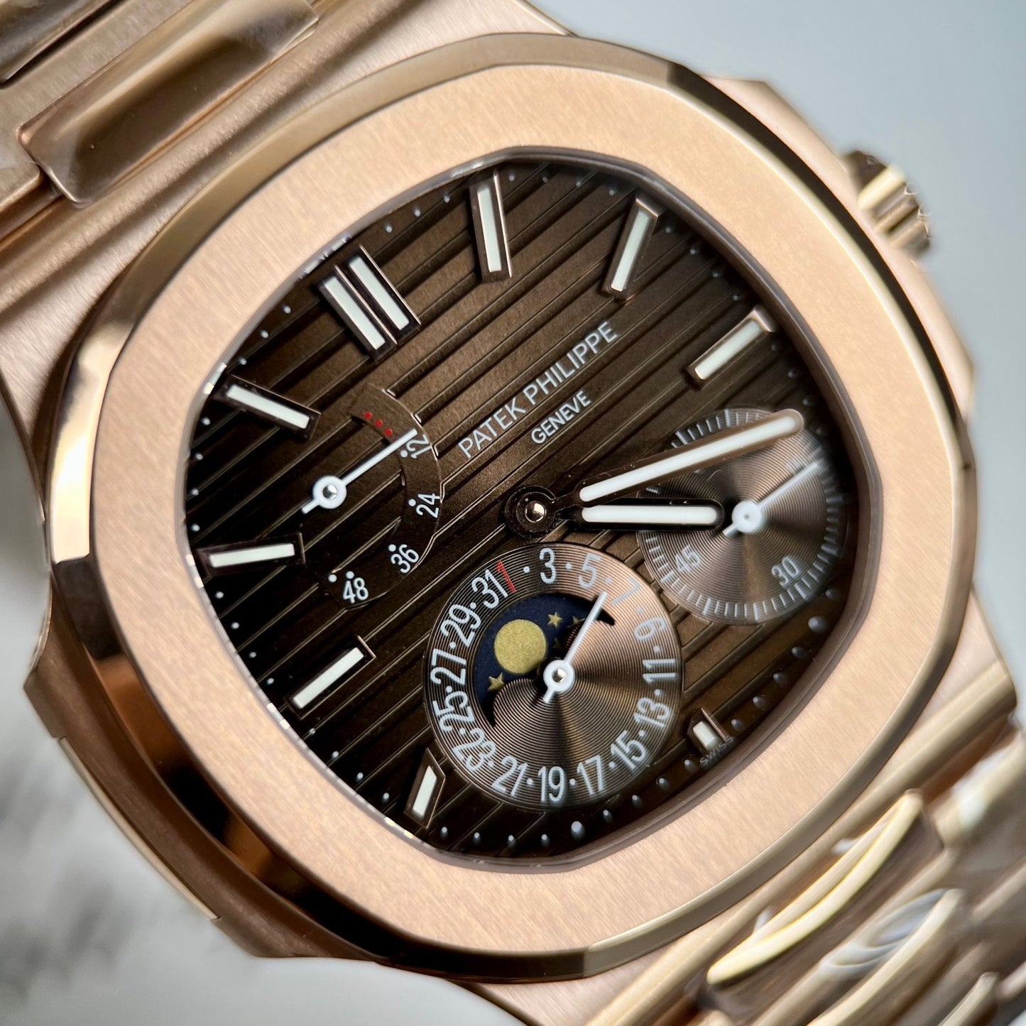 Patek Philippe Nautilus 5712/1R-001 plaqué or rose 18 carats