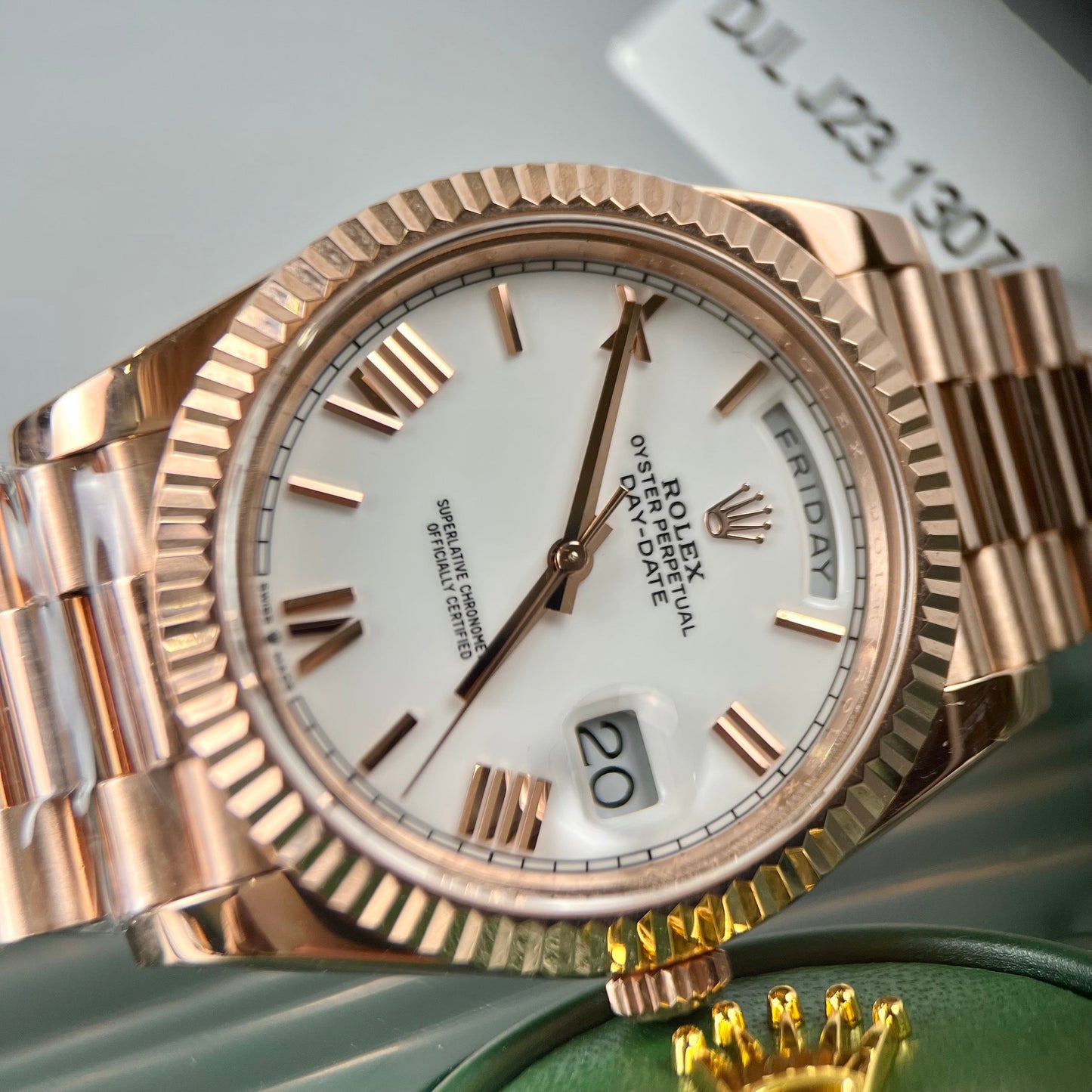 Rolex Day-Date 40 228235-0032 40 mm plaqué or rose 18 carats