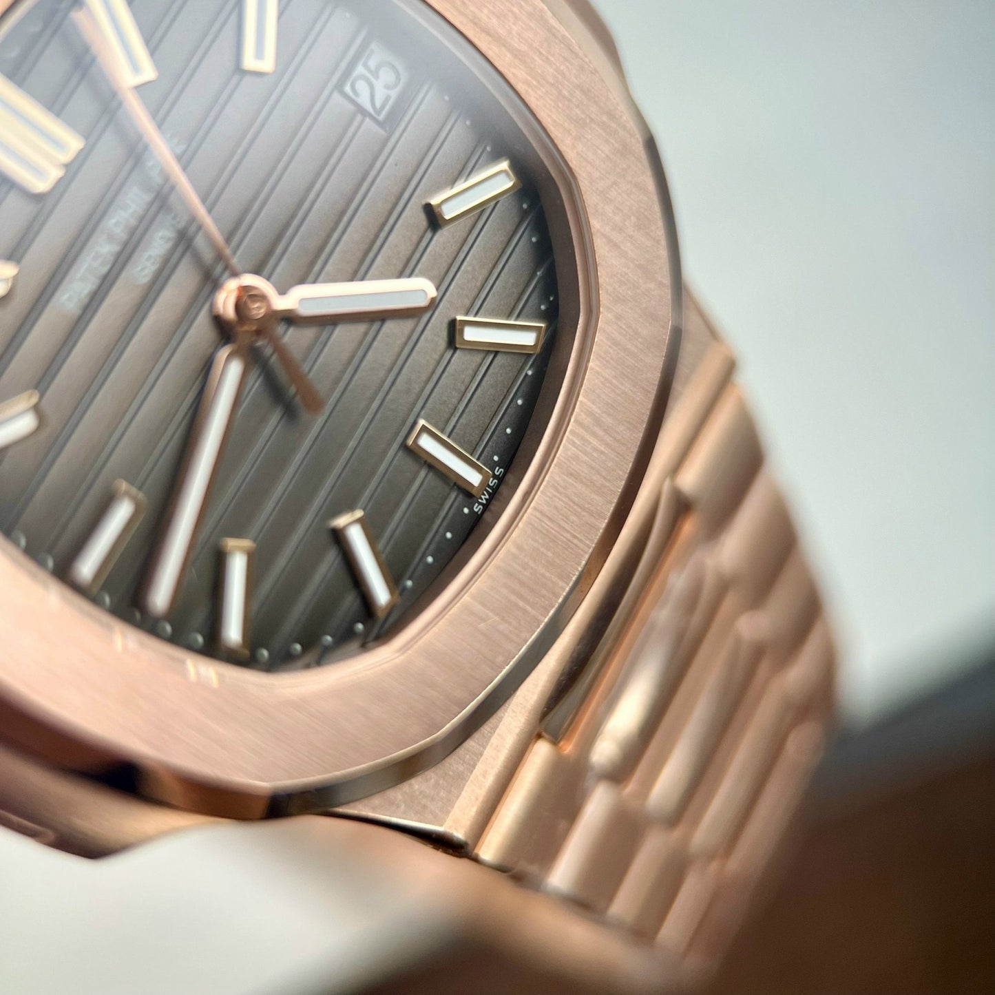 Patek Philippe Nautilus 5711/1R-001 – Emballé en or rose 18 carats de l'usine 3K