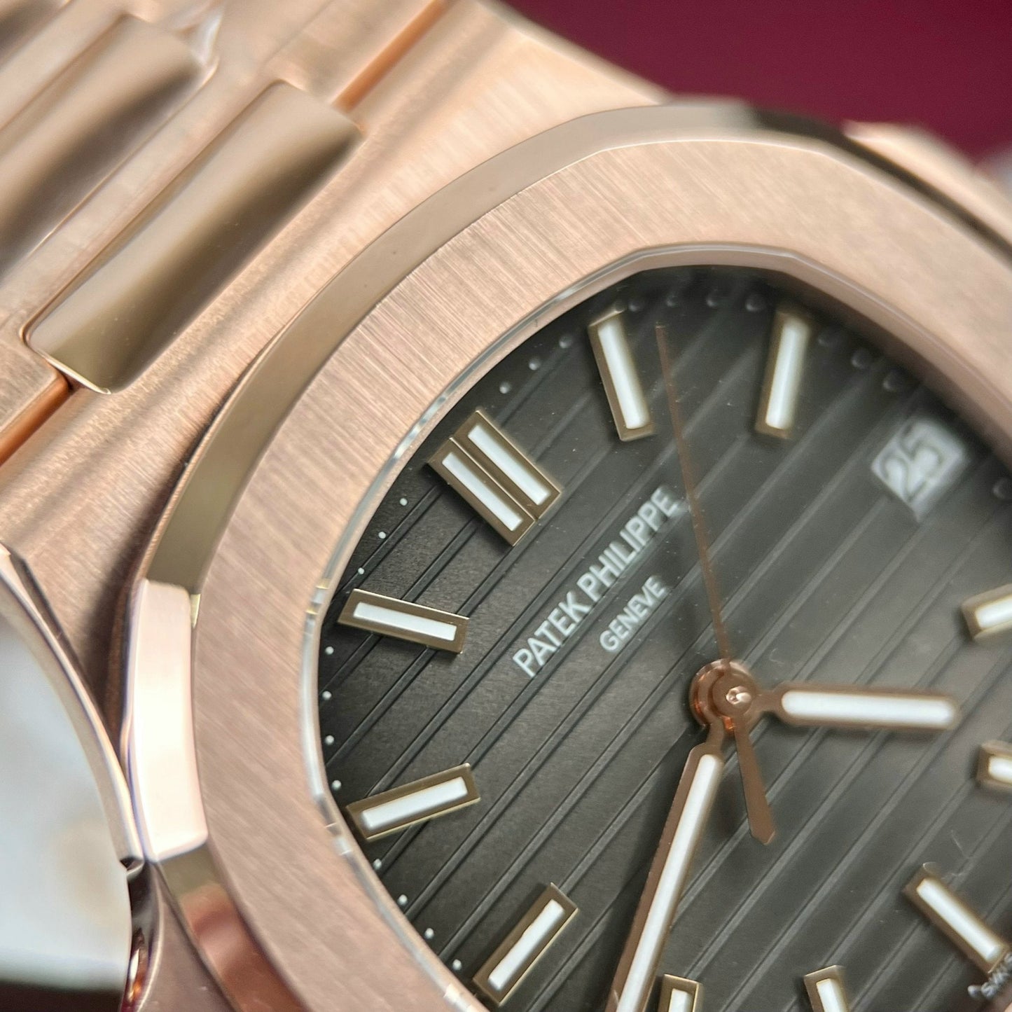 Patek Philippe Nautilus 5711/1R-001 – Emballé en or rose 18 carats de l'usine 3K