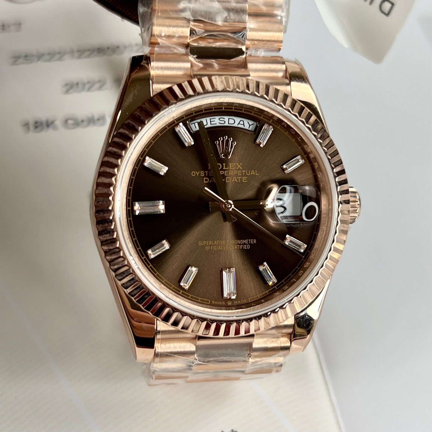 Rolex Day-Date 40 mm 228235 esfera de chocolate Relleno de oro rosa de 18 k 150 gramos