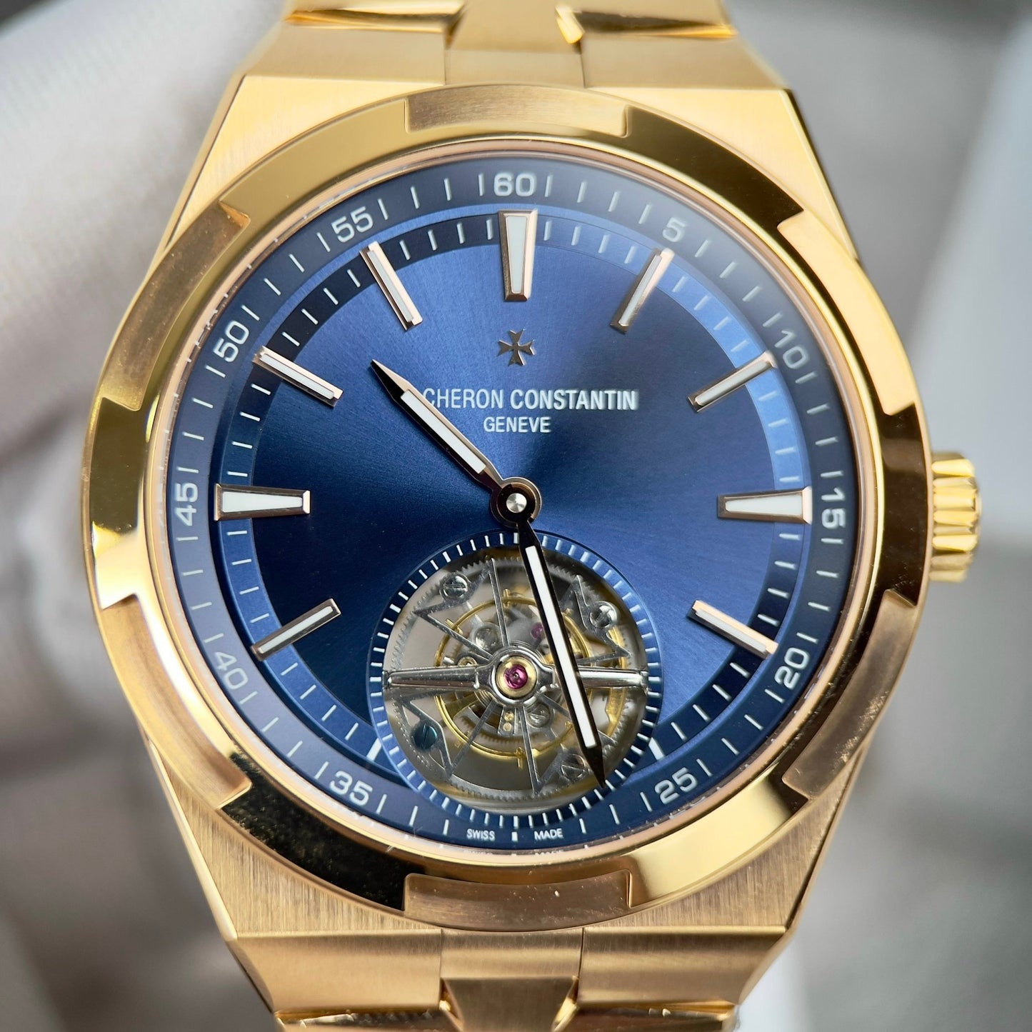 Vacheron Constantin Overseas Tourbillon 6000V/110R-B733 1:1 Meilleure édition en or plaqué 18 carats