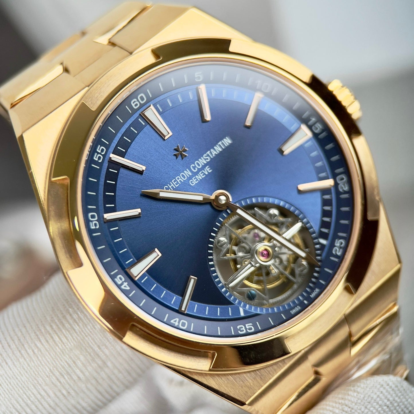 Vacheron Constantin Overseas Tourbillon 6000V/110R-B733 1:1 Meilleure édition en or plaqué 18 carats