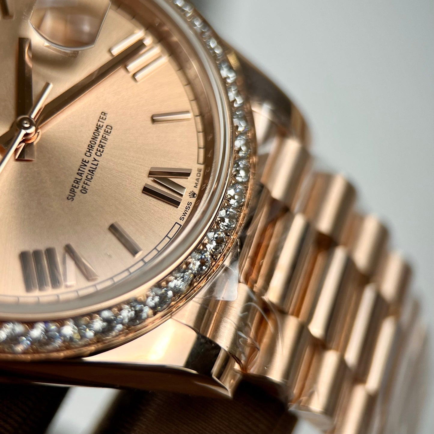 Rolex Oyster Day-Date 40mm 228235 beschichtet 18k Roségold Beste 1:1 Edition 130 Gramm Moissanit-Lünette