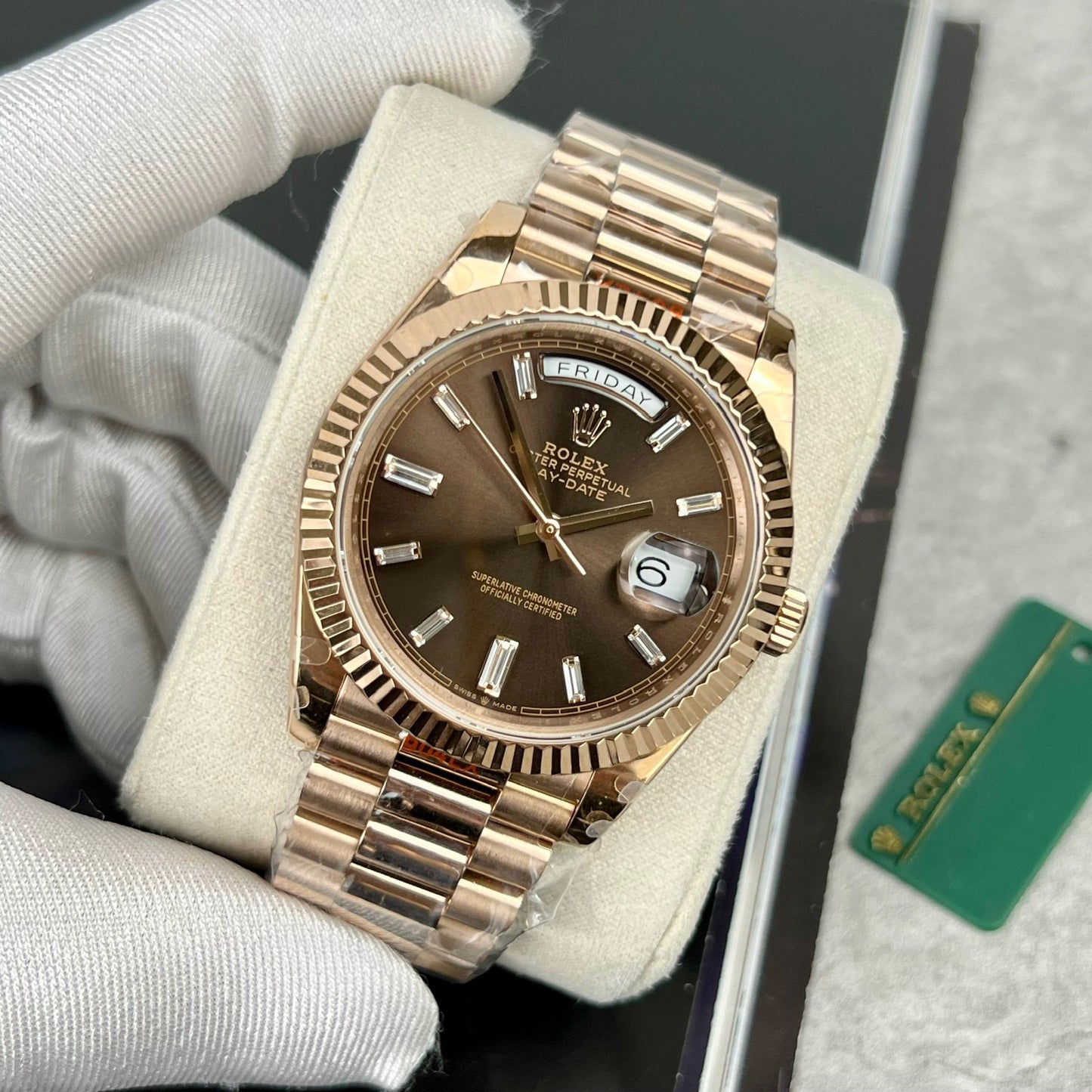 Rolex Day-Date 40 mm 228235 cadran chocolat or rose 18 carats rempli 167 grammes