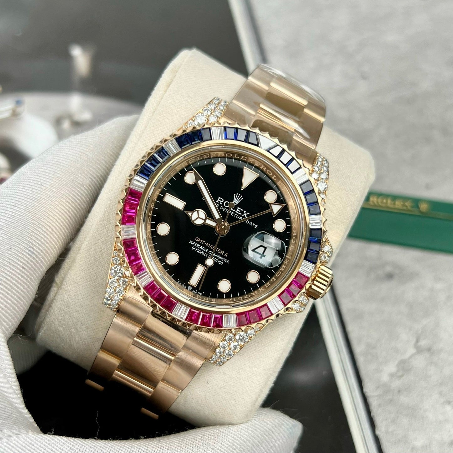 Rolex GMT-Master II 126755 Rainbow Bezel Melhor Edição 1:1 com Ruby Stone e embrulho 18k