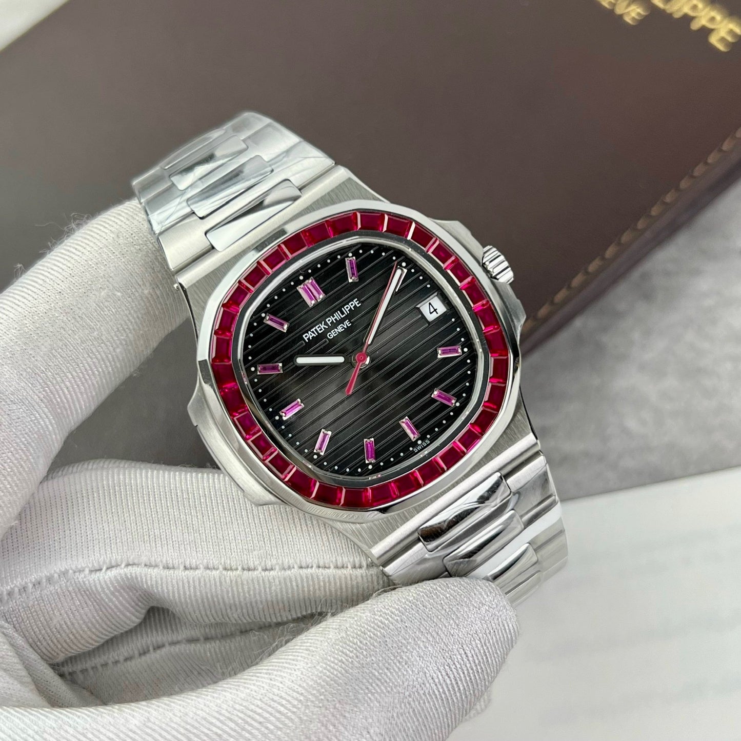 Patek Philippe Nautilus 5711/112P-001Meilleure édition 1:1 PPF Factory personnalisée Ruby Stone