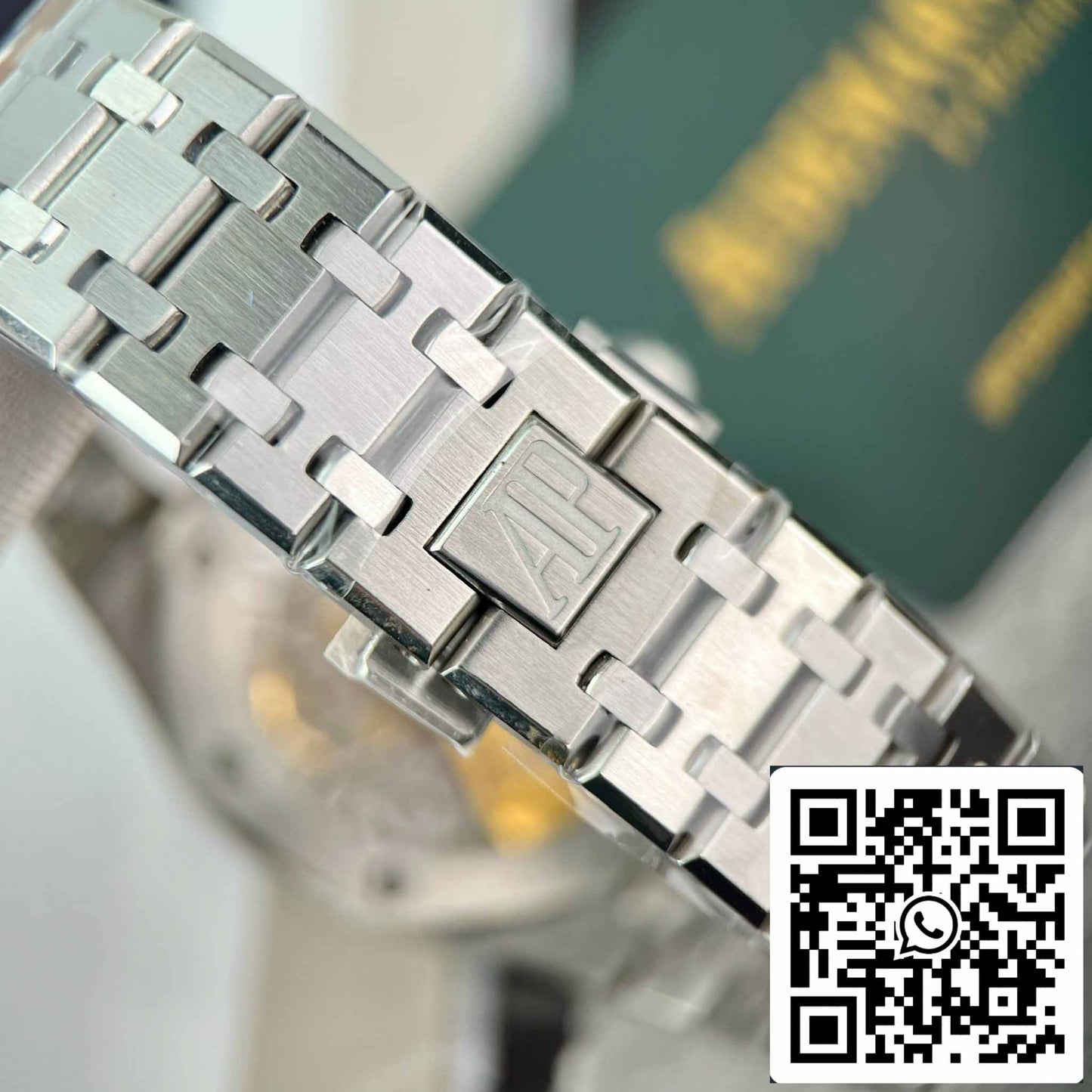 Réplique Audemars Piguet Royal Oak 15400ST.OO.1220ST.01 Diamants Moissanite personnalisés