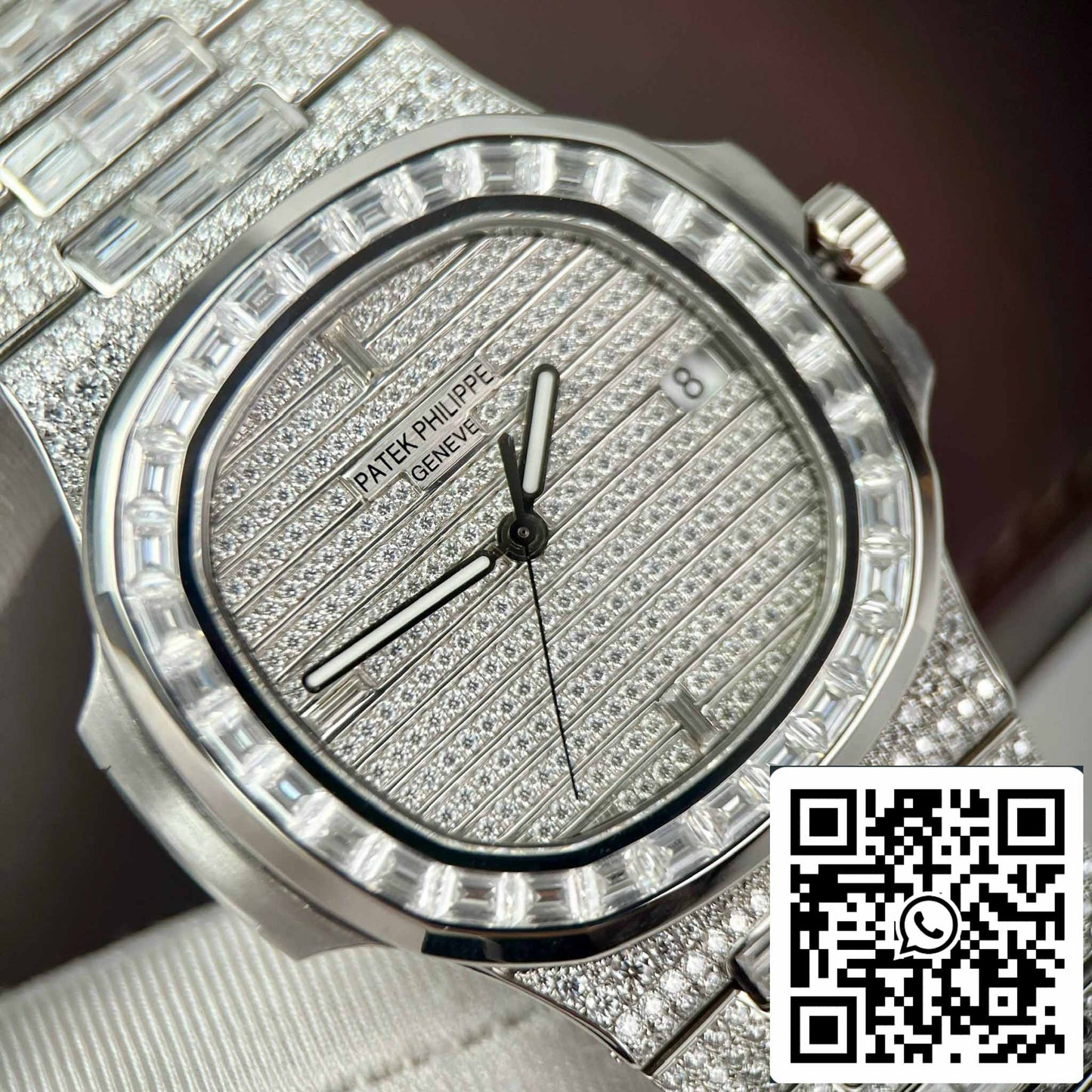 Réplique Patek Philippe Nautilus Jumbo 5719/1G-001 diamants Moissanite complets personnalisés