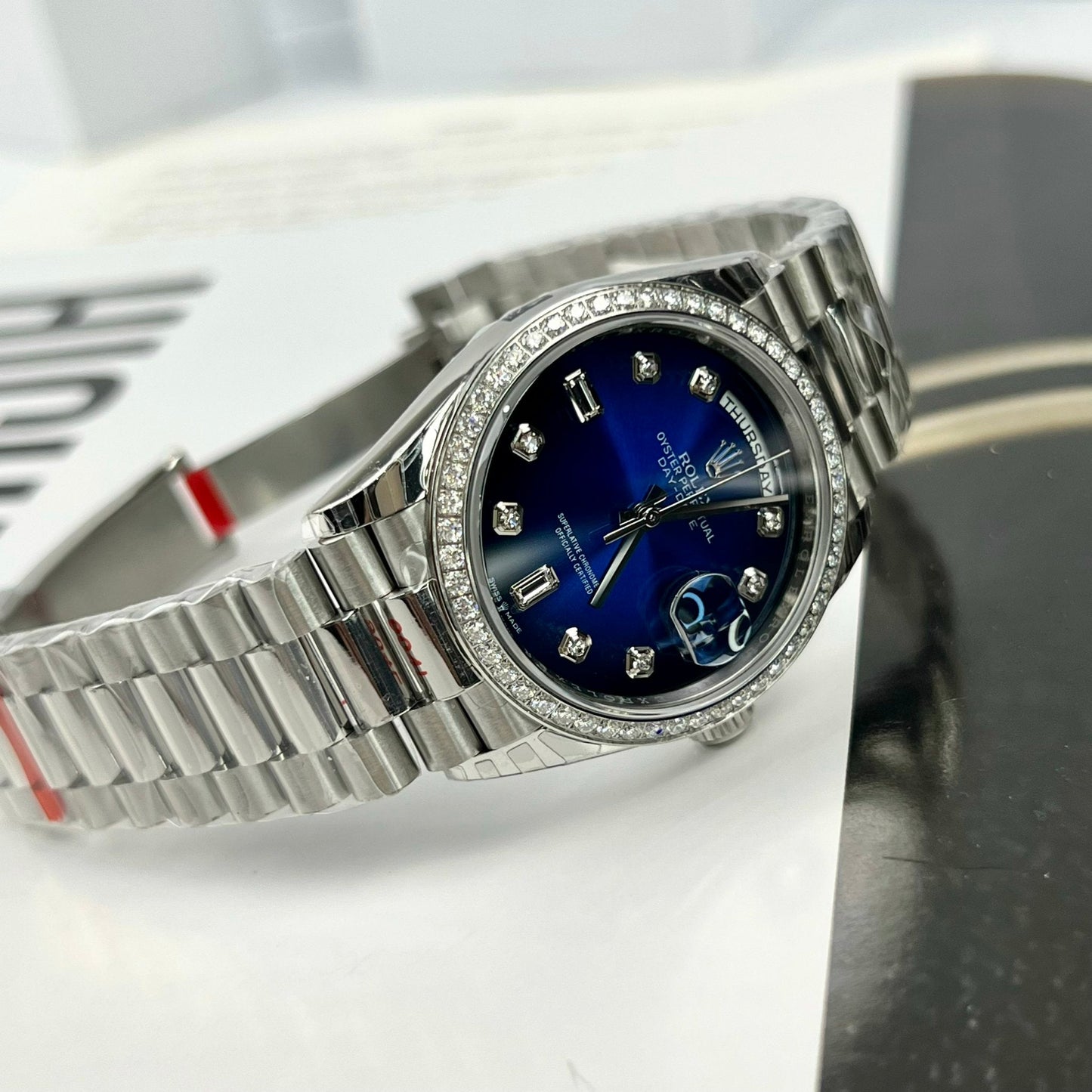 Rolex Day Date M128349RBR-0016 Lunette en pierre 1:1 Meilleure édition EW Factory Cadran bleu