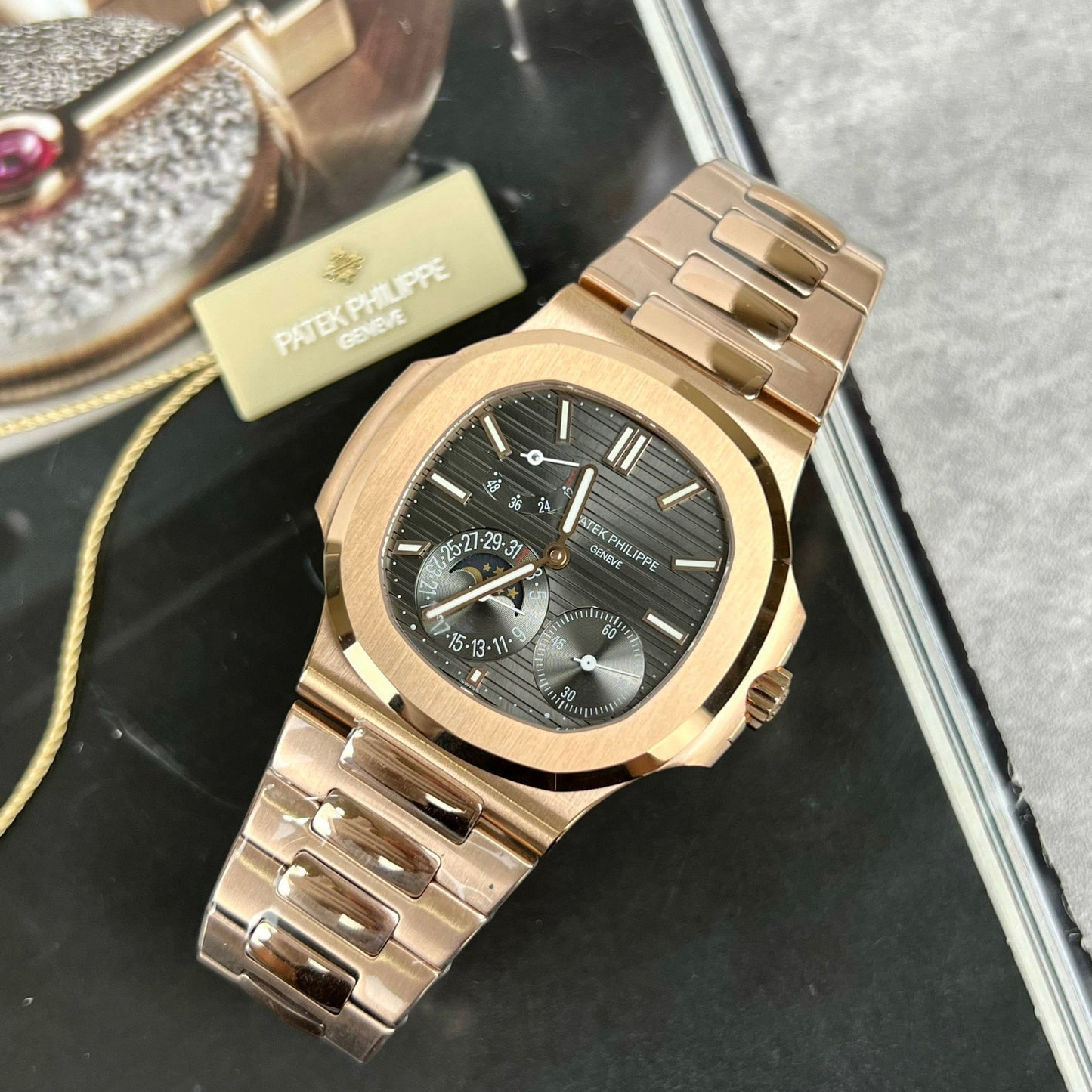 Patek Philippe Nautilus 5712/1R-001 1:1 Meilleure édition GR Factory Cadran gris Or rose