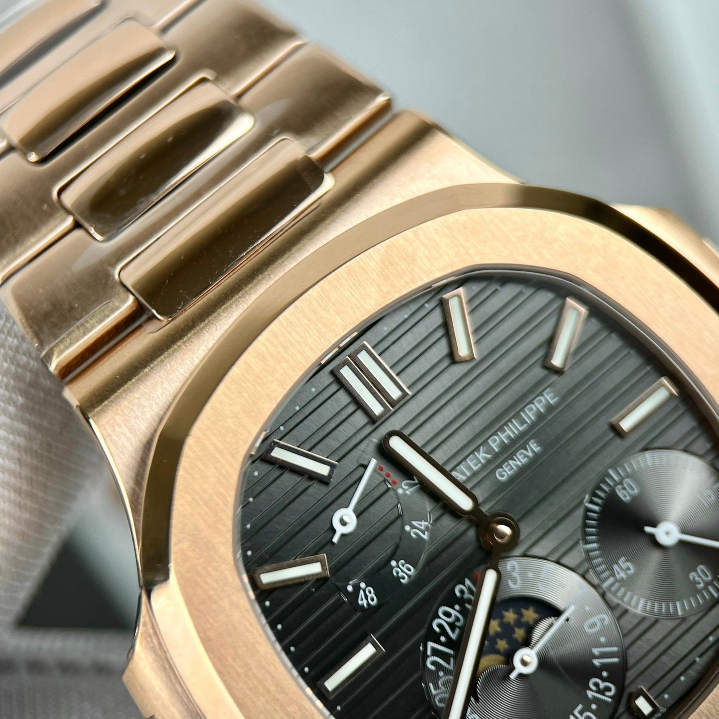 Patek Philippe Nautilus 5712/1R-001 1:1 Meilleure édition GR Factory Cadran gris Or rose