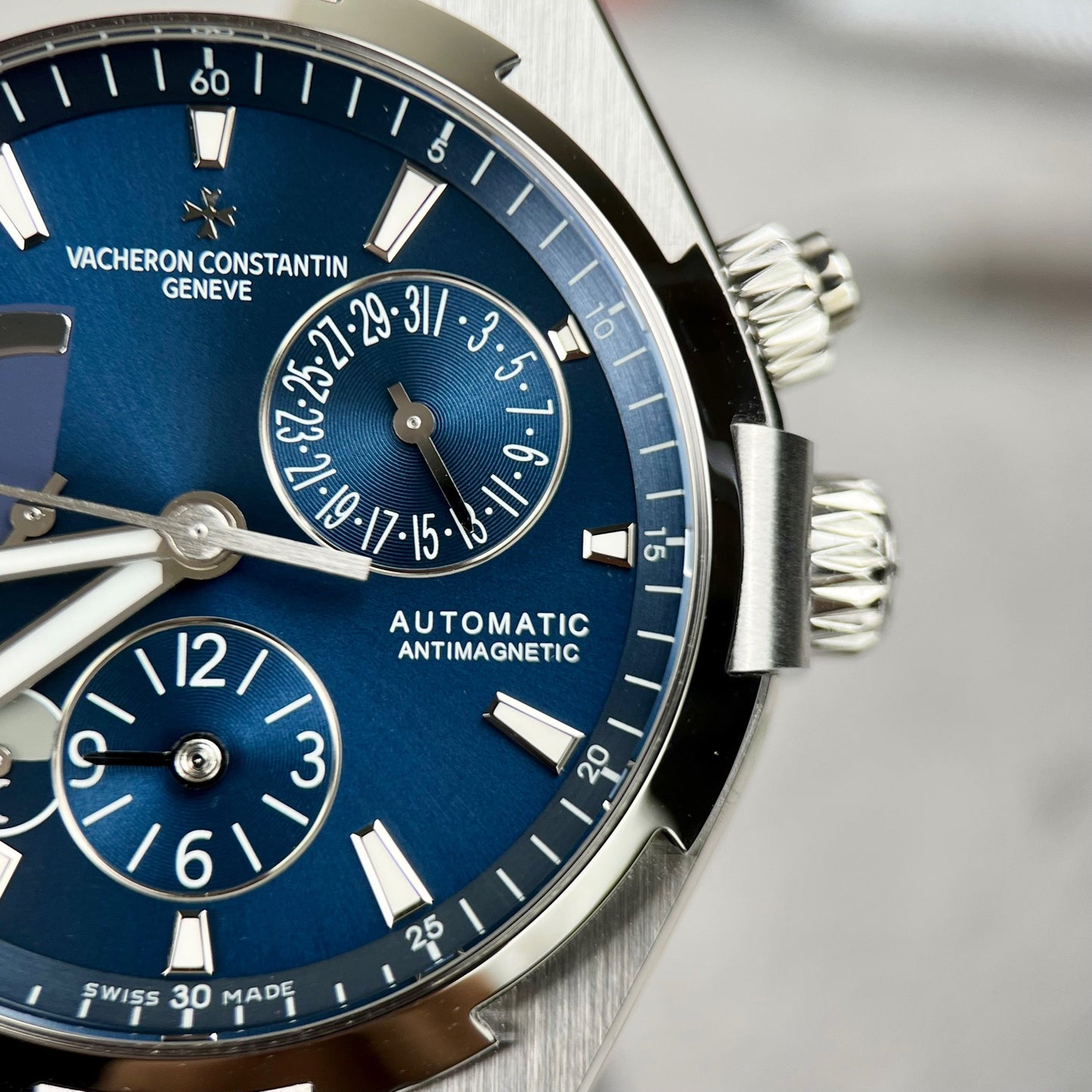 Vacheron Constantin Overseas 47450/000W-9511 TWA Factory 1:1 Meilleure édition Cadran bleu Bracelet en caoutchouc