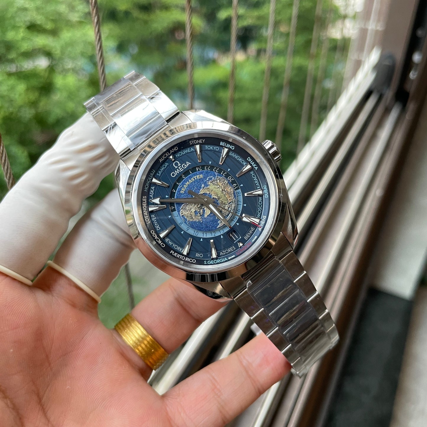 Omega Seamaster Aqua Terra GMT Worldtimer 220.10.43.22.03.001 Meilleure édition VS cadran bleu d'usine